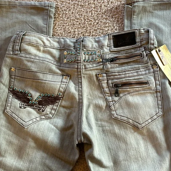Robins light grey straight leg rhinestone jean - Picture 4 of 7